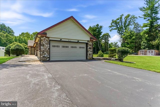 2732 OLD CEDAR GROVE RD, Broomall, PA 19008
