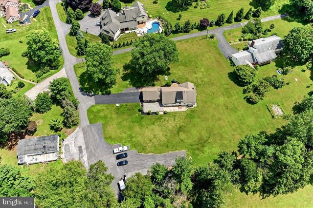 2732 OLD CEDAR GROVE RD, Broomall, PA 19008