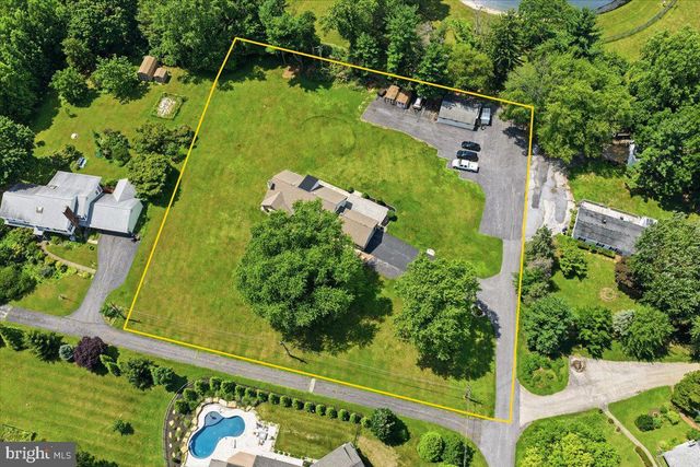 2732 OLD CEDAR GROVE RD, Broomall, PA 19008