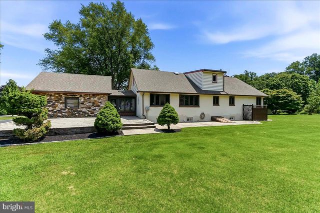 2732 OLD CEDAR GROVE RD, Broomall, PA 19008