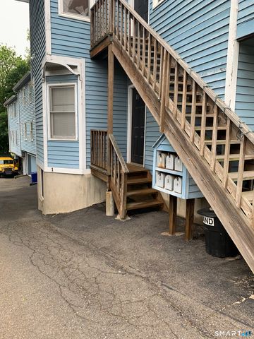 8 Taylor Avenue APT 2, Norwalk, CT 06854