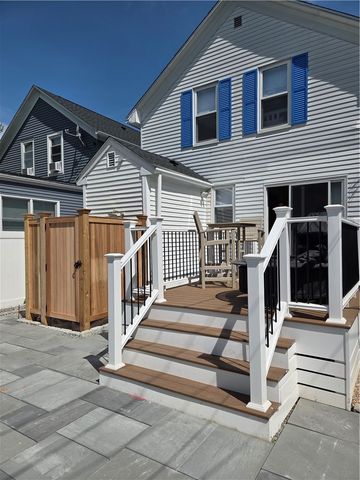 33 Slocum Street, Newport, RI 02840