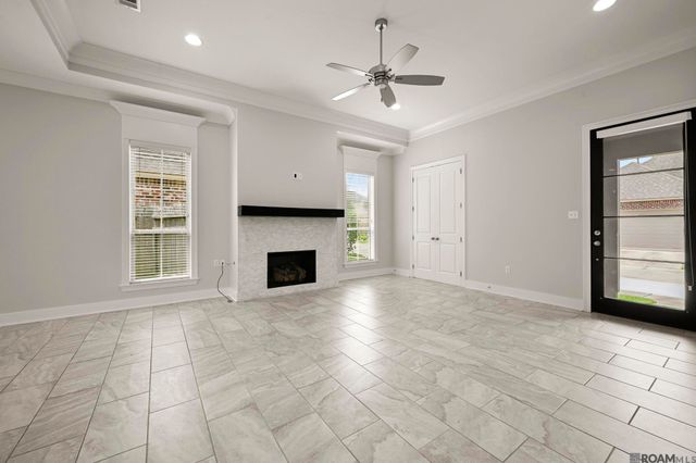 12459 Stumberg Villas Ct, Baton Rouge, LA 70817