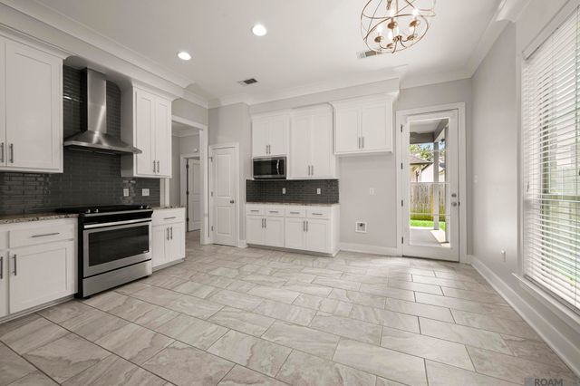 12459 Stumberg Villas Ct, Baton Rouge, LA 70817