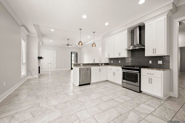 12459 Stumberg Villas Ct, Baton Rouge, LA 70817