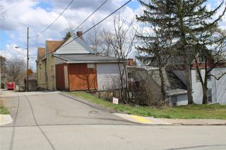 2206 Elsie St, Arlington, PA 15210