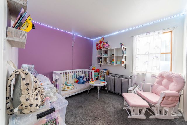 1079 Millpond Road E, Valparaiso, IN 46385