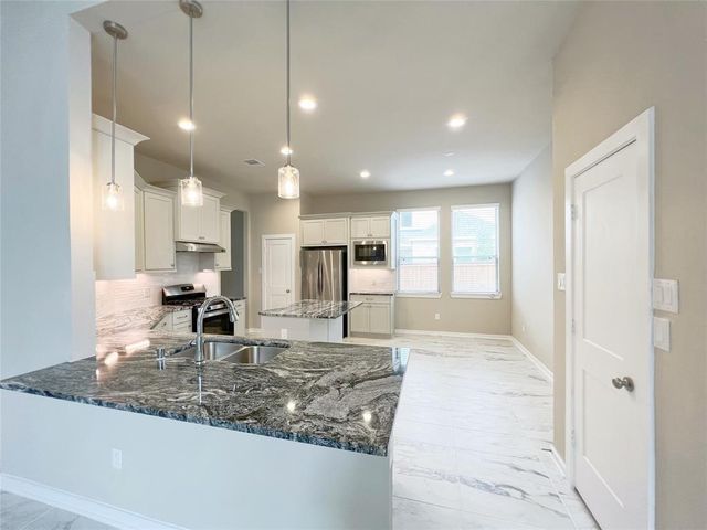 18426 Circle Bar Ranch Court, Cypress, TX 77433