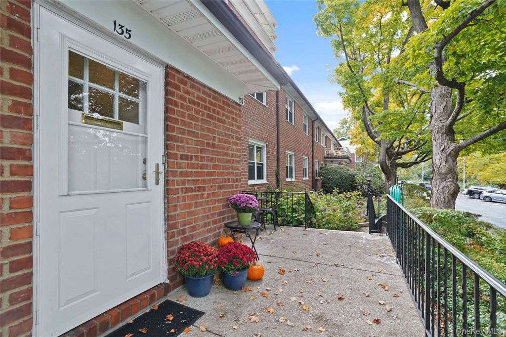 135 S Buckhout Street 135, Irvington, NY 10533 — exterior