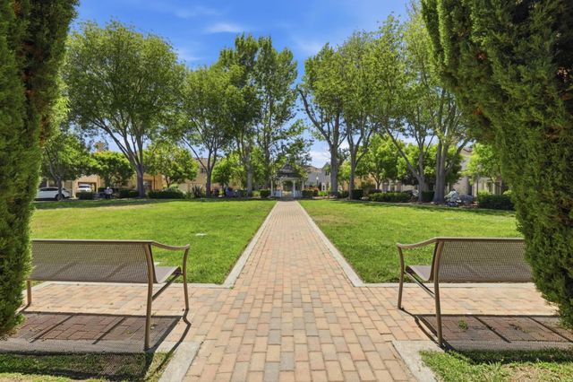 113 Beacon Street, Mountain View, CA 94040