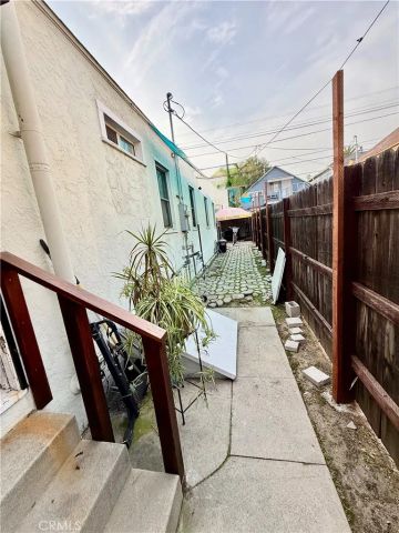 79 N Berkeley, Pasadena, CA 91107