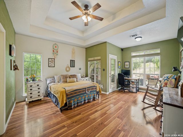 2502 Park Road 37, Helotes, TX 78023