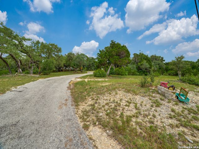 2502 Park Road 37, Helotes, TX 78023