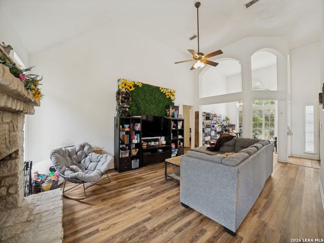 2502 Park Road 37, Helotes, TX 78023