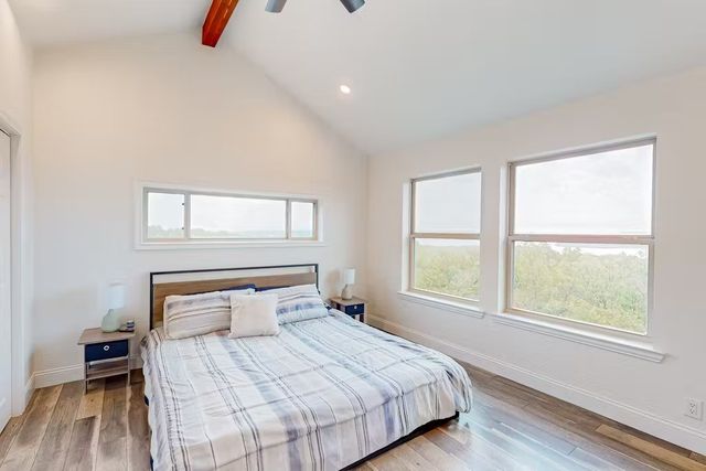 667 Sandstone Court, Sunset, TX 76270