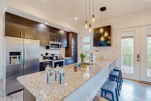 667 Sandstone Court, Sunset, TX 76270