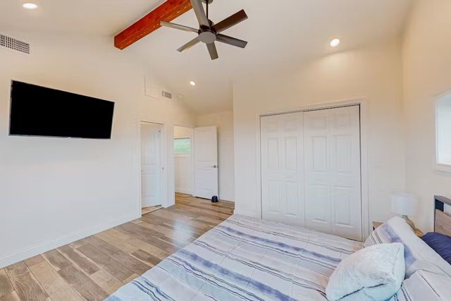 667 Sandstone Court, Sunset, TX 76270