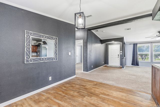 3876 County Road 427, Stockdale, TX 78160