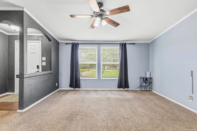 3876 County Road 427, Stockdale, TX 78160