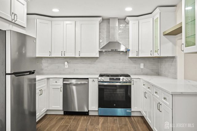 111 Bentley Avenue, Old Bridge, NJ 08857
