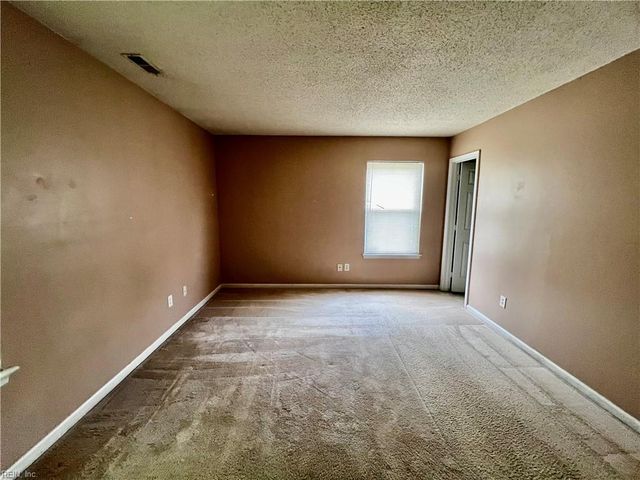 1912 Bethesda CT, Virginia Beach, VA 23464