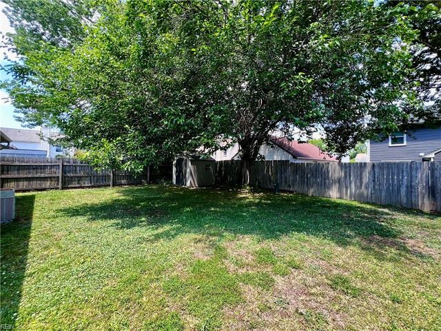1912 Bethesda CT, Virginia Beach, VA 23464