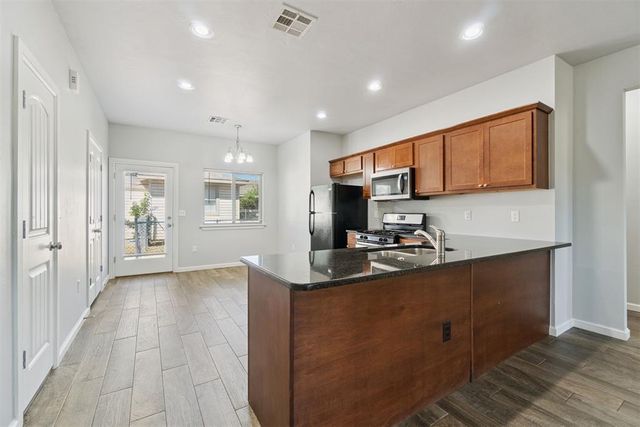 1120 E Campbell Street, Edmond, OK 73034