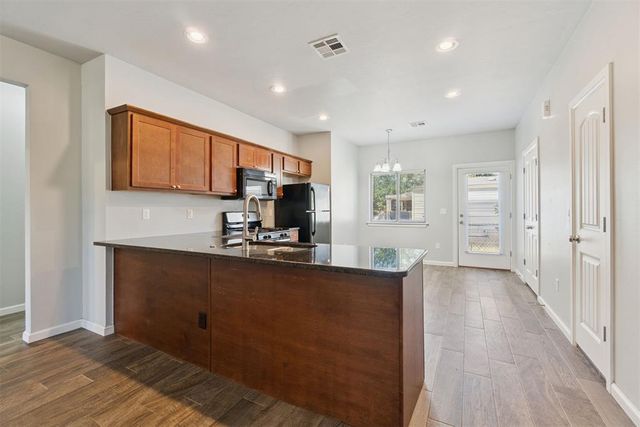 1120 E Campbell Street, Edmond, OK 73034