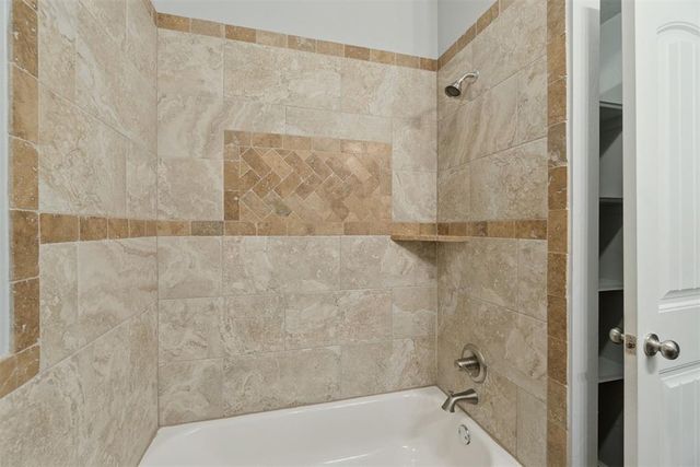 1120 E Campbell Street, Edmond, OK 73034