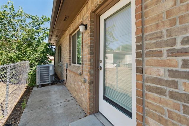 1120 E Campbell Street, Edmond, OK 73034