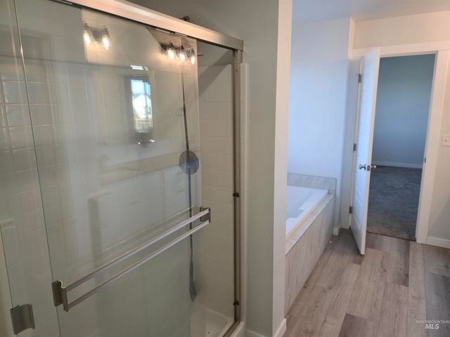 7092 W Grand Rapids Dr, Meridian, ID 83646