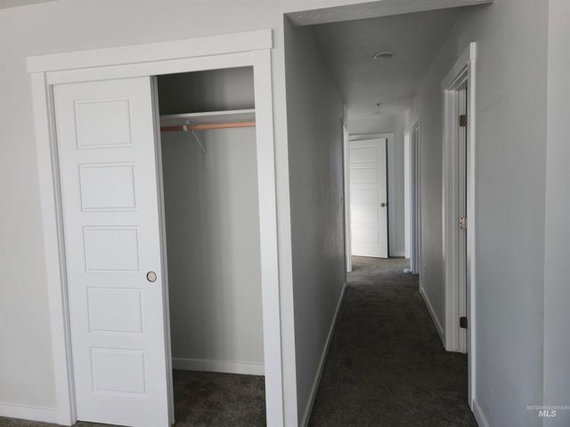 7092 W Grand Rapids Dr, Meridian, ID 83646