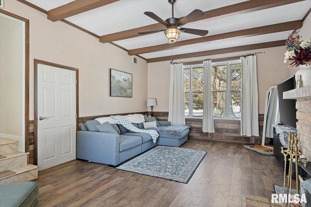 158 COUNTRY LAKE Road, Springfield, IL 62711