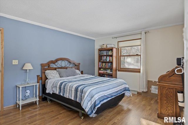 158 COUNTRY LAKE Road, Springfield, IL 62711