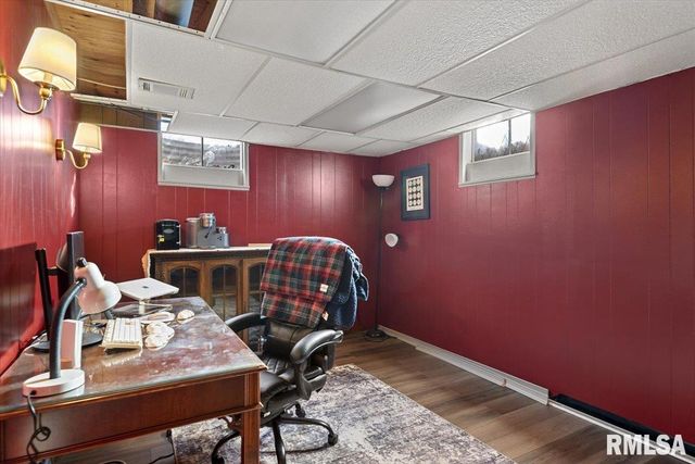 158 COUNTRY LAKE Road, Springfield, IL 62711