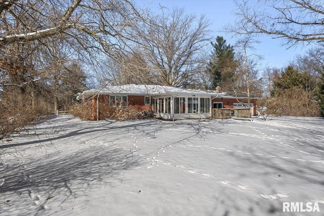 158 COUNTRY LAKE Road, Springfield, IL 62711