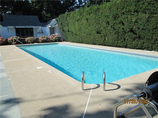 414 North Lane, Bristol, RI 02809