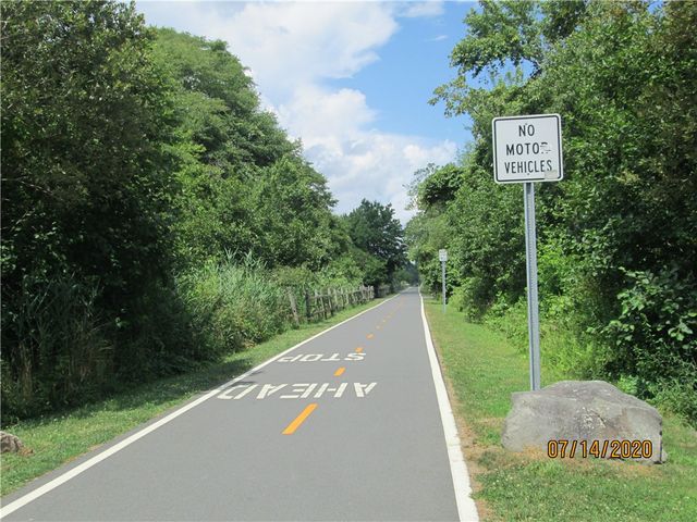 414 North Lane, Bristol, RI 02809