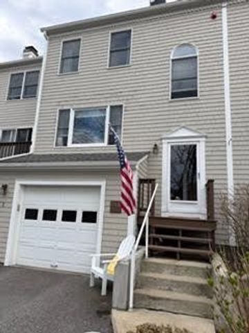 414 North Lane, Bristol, RI 02809