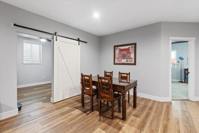 4210 W Pine Cliff Dr, Spokane, WA 99208