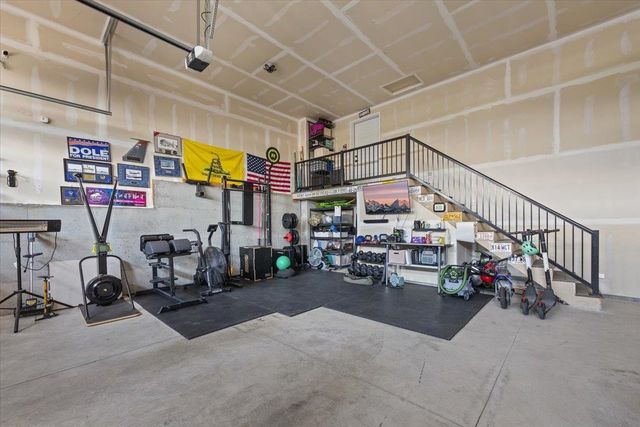 4210 W Pine Cliff Dr, Spokane, WA 99208