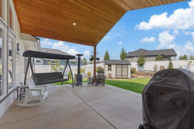 4210 W Pine Cliff Dr, Spokane, WA 99208