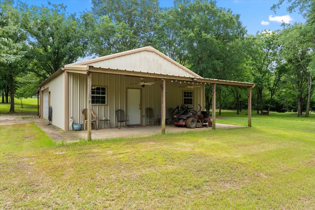 765 CR 1300, Yantis, TX 75497