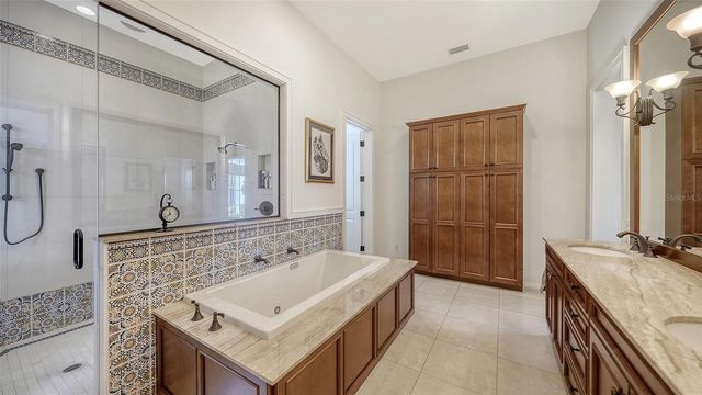1729 CHEROKEE DRIVE, Sarasota, FL 34239