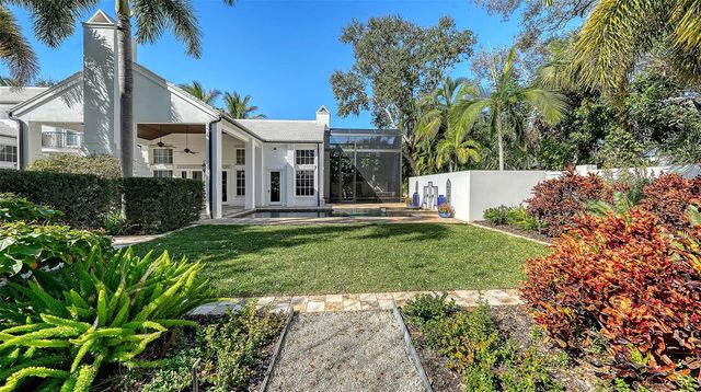 1729 CHEROKEE DRIVE, Sarasota, FL 34239