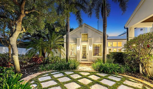 1729 CHEROKEE DRIVE, Sarasota, FL 34239