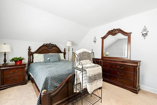 29 Kimball St, Brookfield, MA 01506