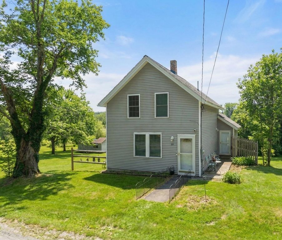 29 Kimball St, Brookfield, MA 01506