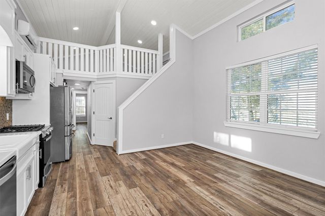 12922 Longstreet Dr Road 711, Willis, TX 77318