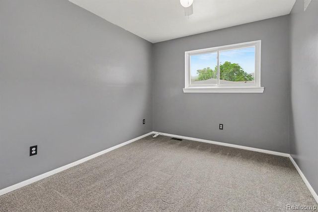 28440 Weddel Avenue, Brownstown, MI 48183